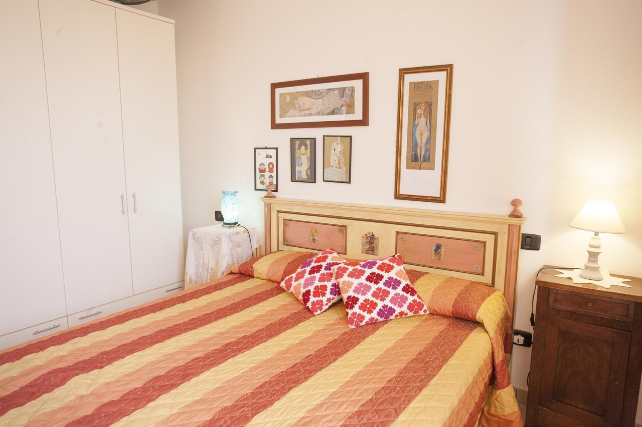 Appartamento Trilo Ornella Портоферрайо Екстер'єр фото